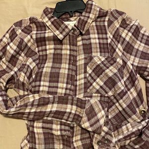 Plaid loose fit by Gilded Intent. Size Large🍁